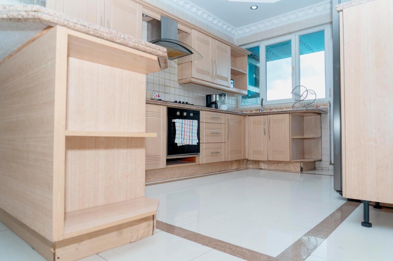 Luxury Apartment With Ocean View In Oyster Bay Дар ес Саалам Екстериор снимка